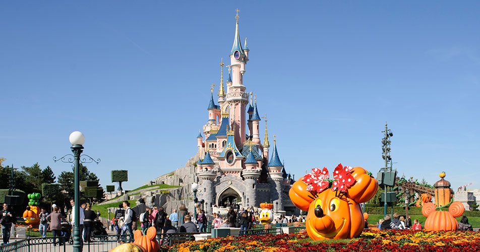 When to Visit - Disneyland® Paris