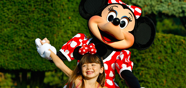 Meet Minnie and friends at Disneyland Park.