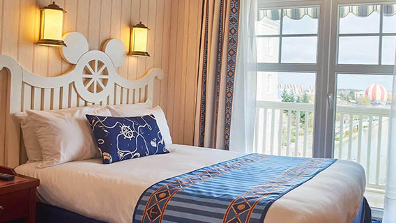 Classic Room with Lake View