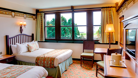 Classic Room near Hotel Facilities with Lake View
