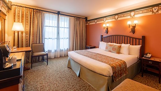 Golden Forest Club Room - Sleeps up to 2