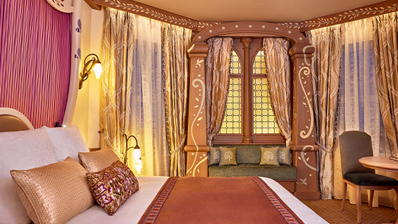 Rapunzel Signature Junior Suite