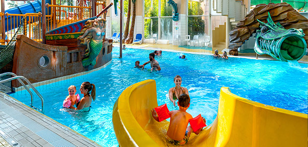 Explorers Fabulous Hotel Group pool.