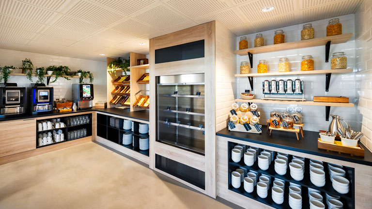 Staycity Aparthotels Paris, Marne-La-Vallée's all-you-can-eat breakfast buffet set-up.