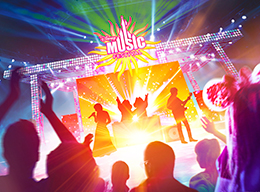 Guests enjoying Disney Music Hits concert in Disneyland Park