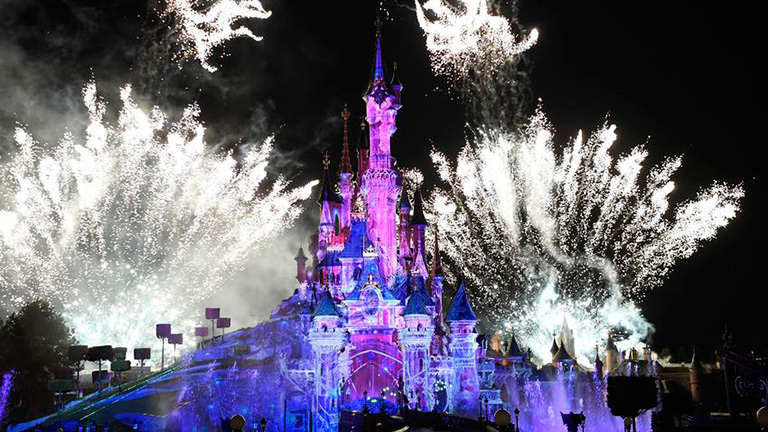 Disneyland Paris New Year S Eve Party Disneyland Paris