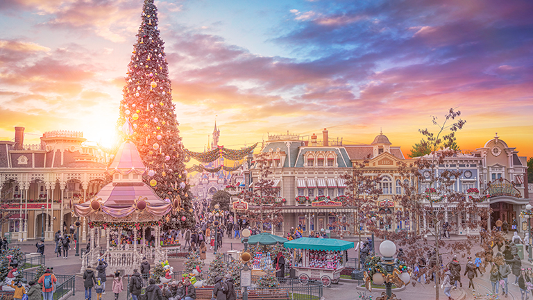 Disneyland Paris Town Square at sunset during Christmas