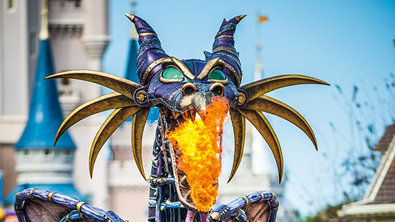 Discover a spectacular new parade with your favourite Disney Characters.